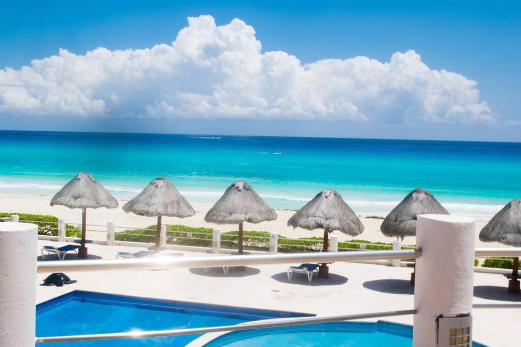 Ocean Front Villa Marlin, Best Location In Hotel Zone #109 Канкун Экстерьер фото